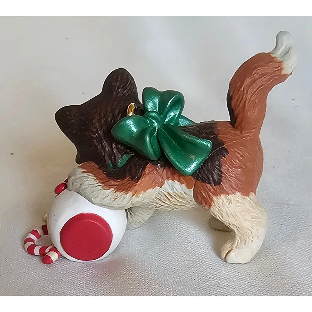 Hallmark Keepsake Ornament 2008 Calico Kitten Tipped Milk Santa Mug Brown White